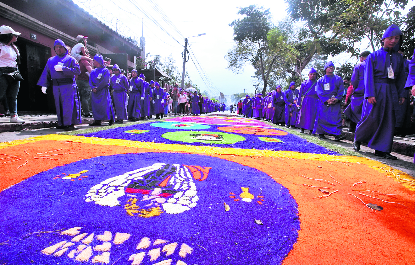 ALFOMBRAS DE ASERRÍN EN CUARESMA 2024foto Byron Rivera 20/03/2024