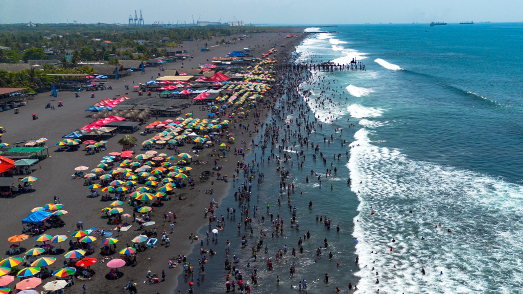 puerto San José previo a Semana Santa 2025