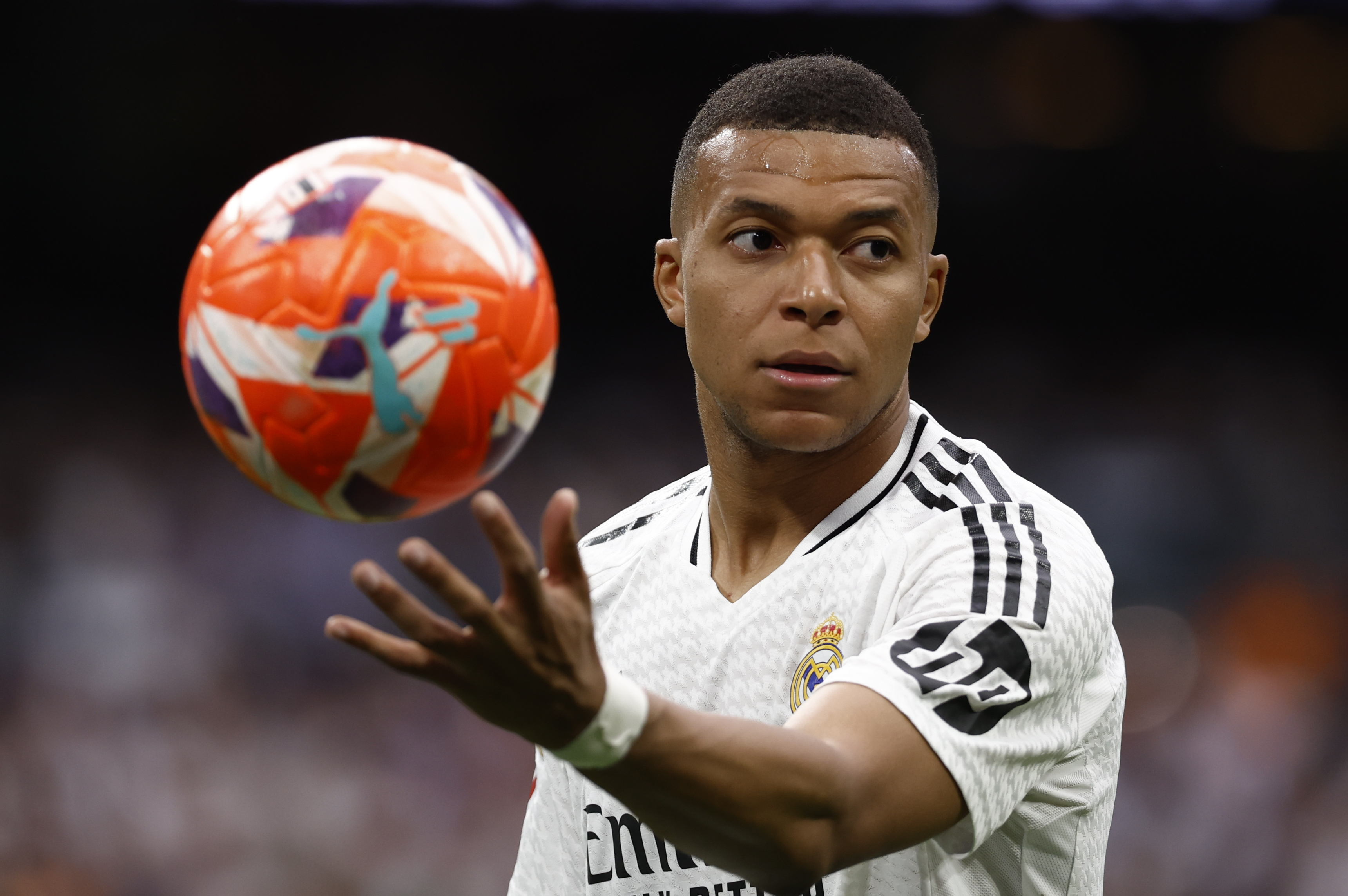 El delantero francés del Real Madrid Kylian Mbappé durante un entre Real Madrid y Real Sociedad.