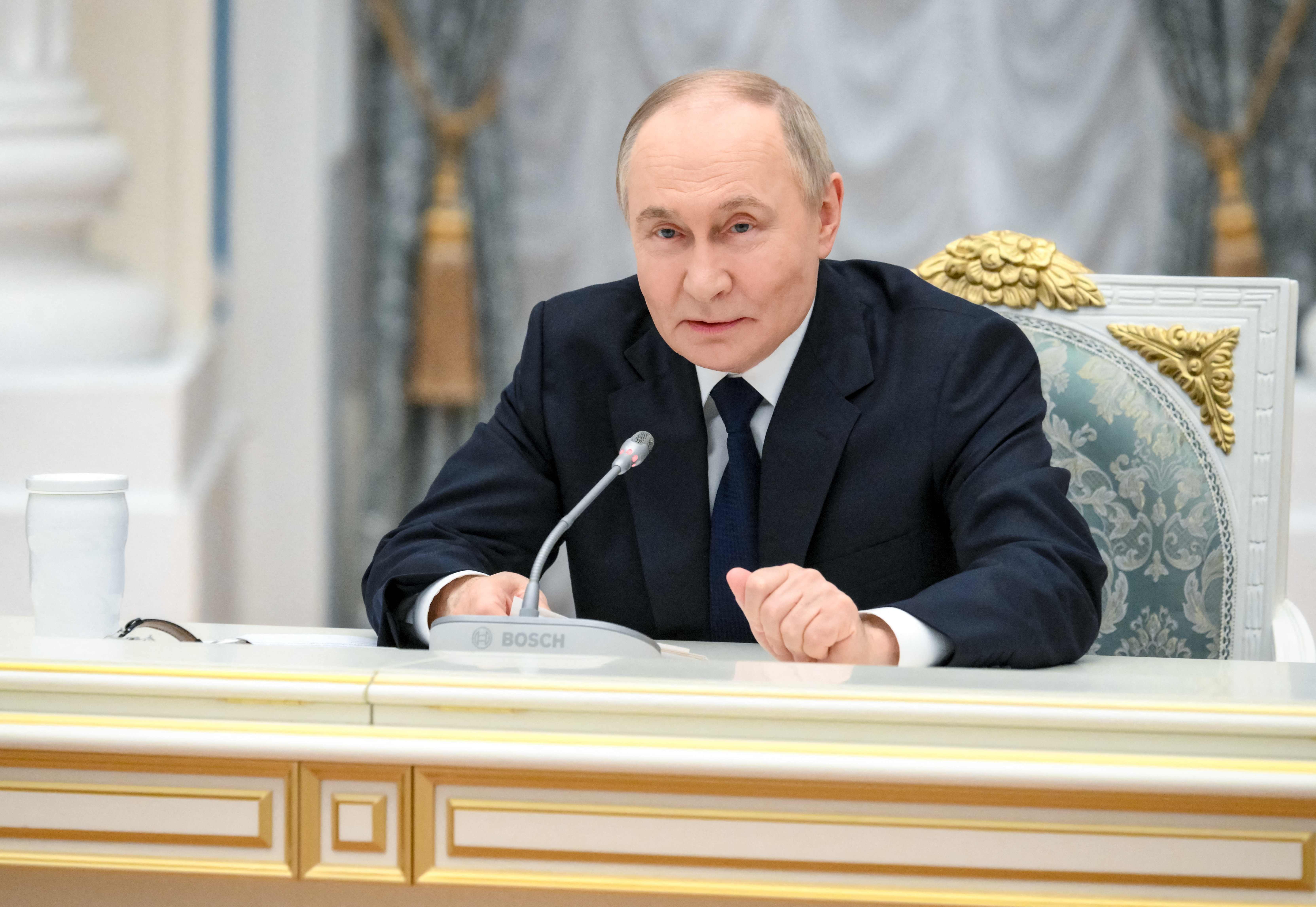 El presidente ruso Vladímir Putin mantiene los ataques a Ucrania a pesar de los pedidos públicos que ha hecho su homólogo estadounidense Donald Trump. (Foto Prensa Libre: AFP)