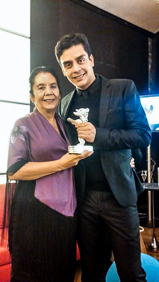 Jayro Bustamante y su mama