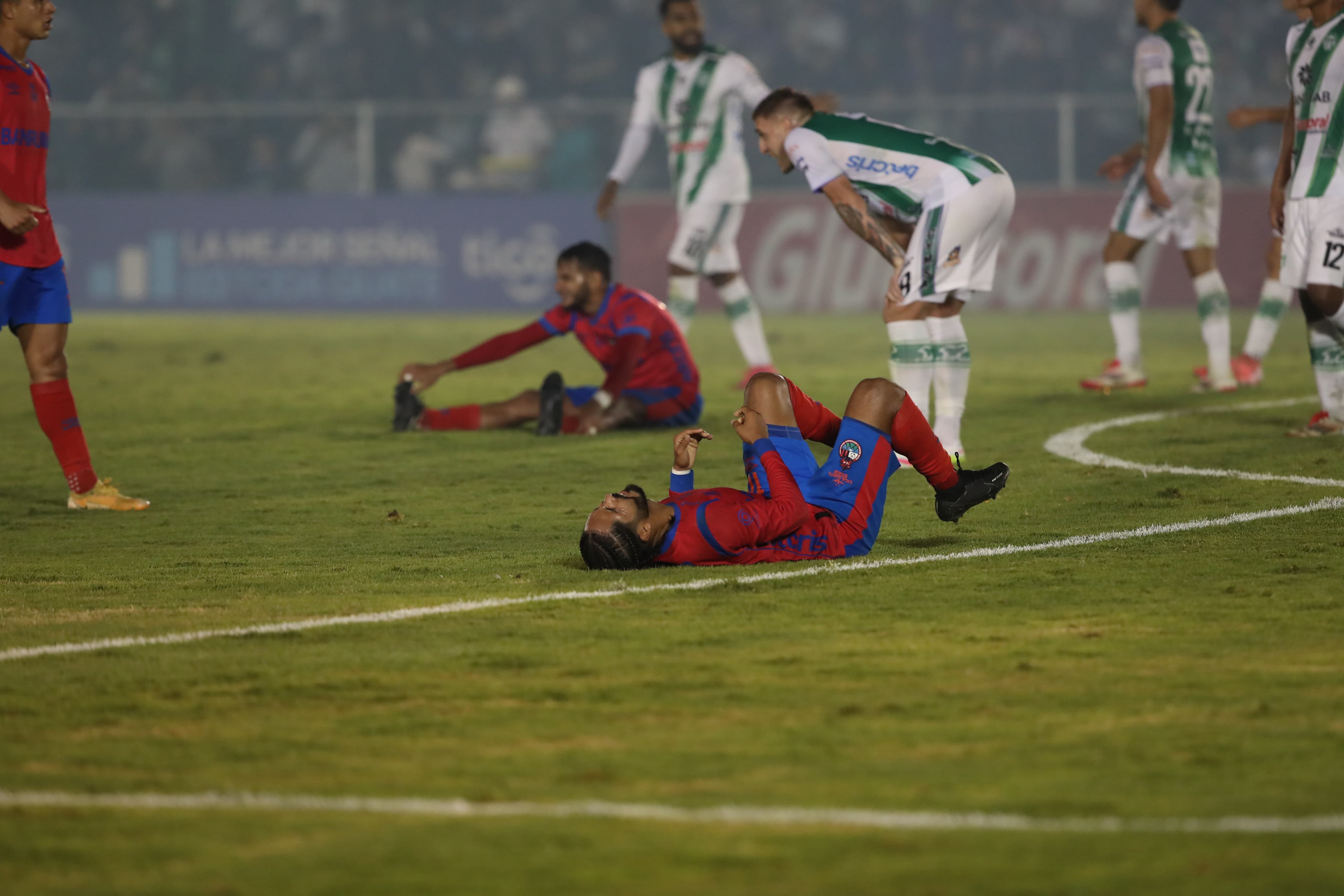 El encuentro entre Antigua GFC y Municipal finalizó con un empate sin goles.