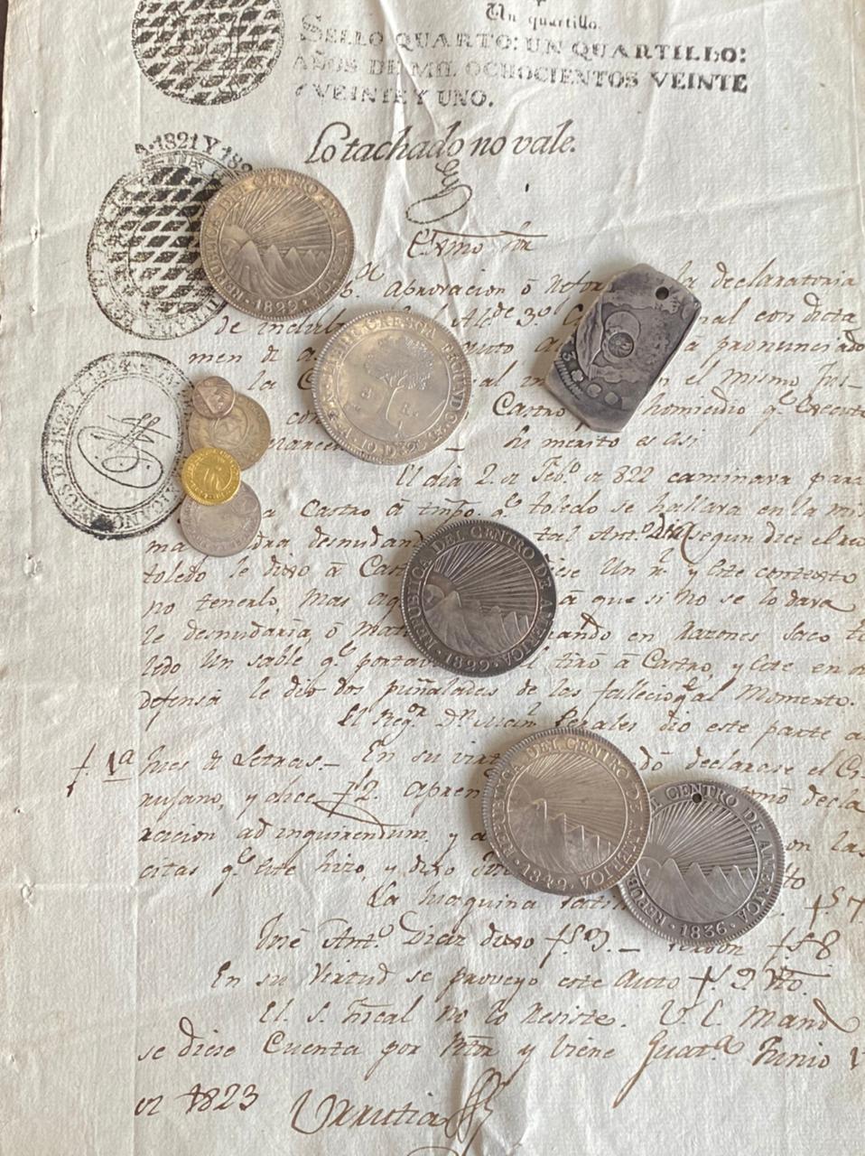 Libre crezca fecundo 8 reales de la República de Centroamérica