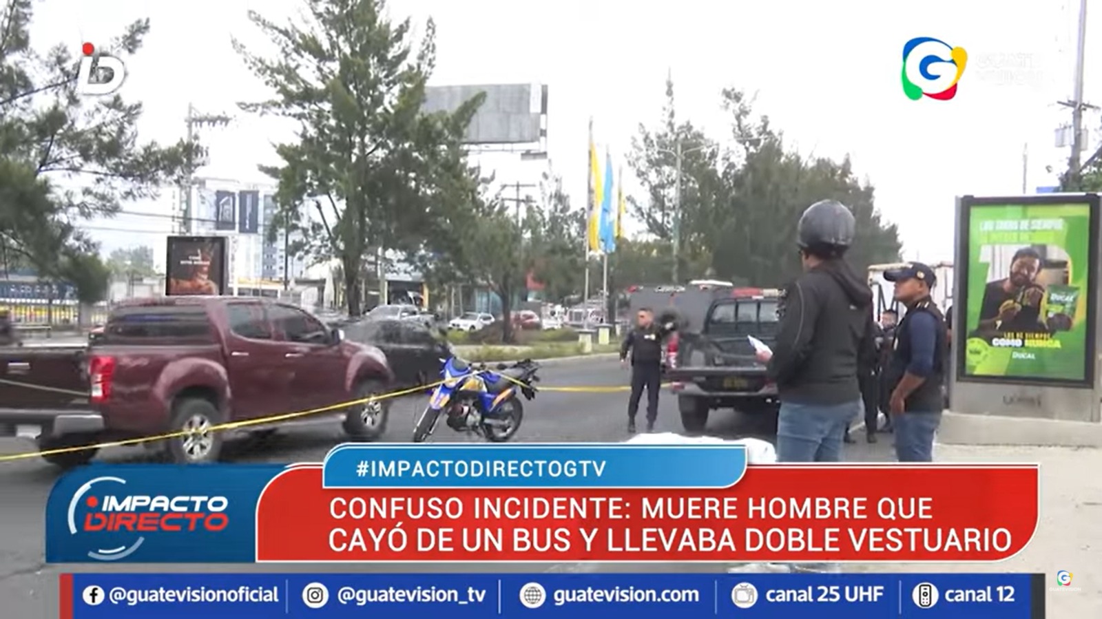Autoridades investigan el caso de una persona que perdió la vida en un ataque armado en la calzada Roosevelt. (Foto Prensa Libre: Impacto Directo)