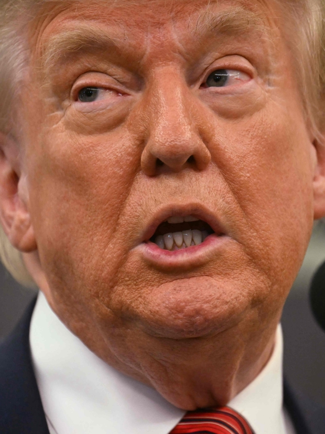 El presidente de EEUU, Donald Trump, participa en la ceremonia de juramento del embajador en la República Popular China