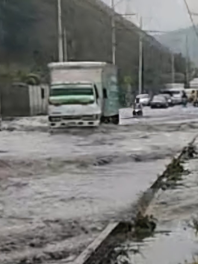 Inundación en la ruta al Pacífico