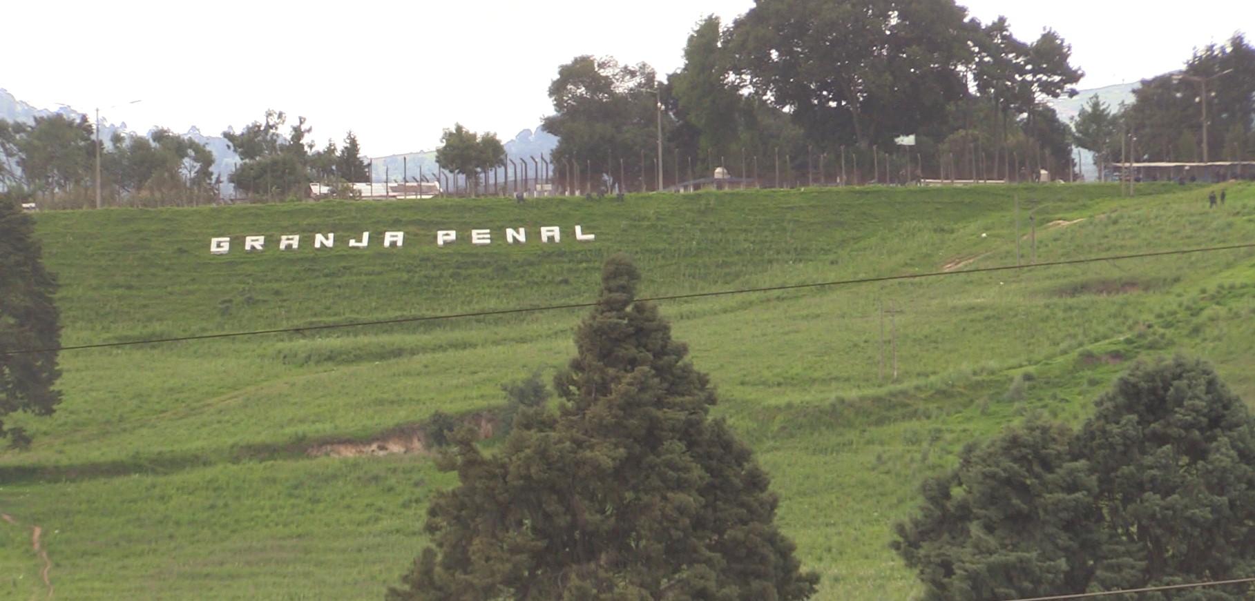 Greys Judith Rivera Chávez, enfermera del hospital en la Granja Penal Cantel, fue localizada sin vida en el interior del centro carcelario, en Quetzaltenango. (Foto Prensa Libre: Lucero Sapalú)