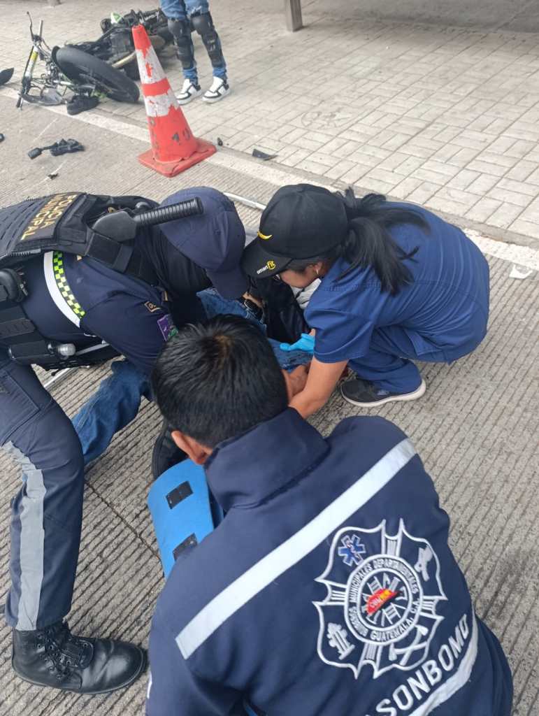 Operativos contra carreras clandestinas Santa Lucía Milpas Altas PMT Y PNC 1 de junio 2025 agente atropellado