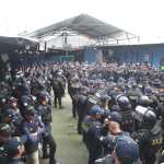 Varias cárceles del país han sido requisadas en los últimos días, lo que, según las autoridades, ha influido en la baja de hechos delictivos. (Foto Prensa Libre: PNC)