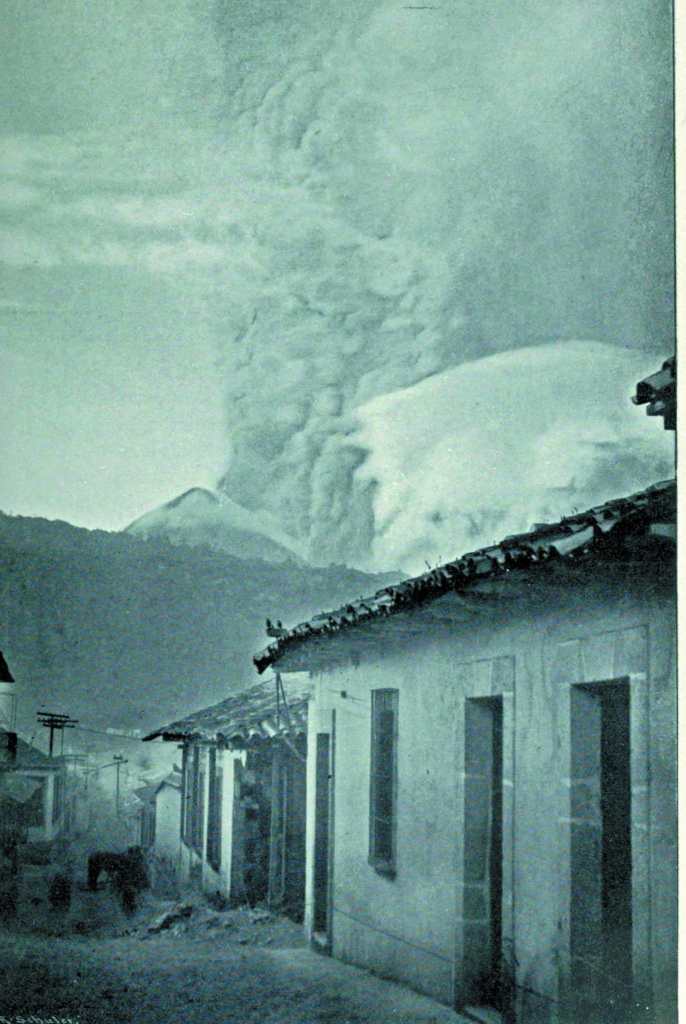volcán Santa María en 1902