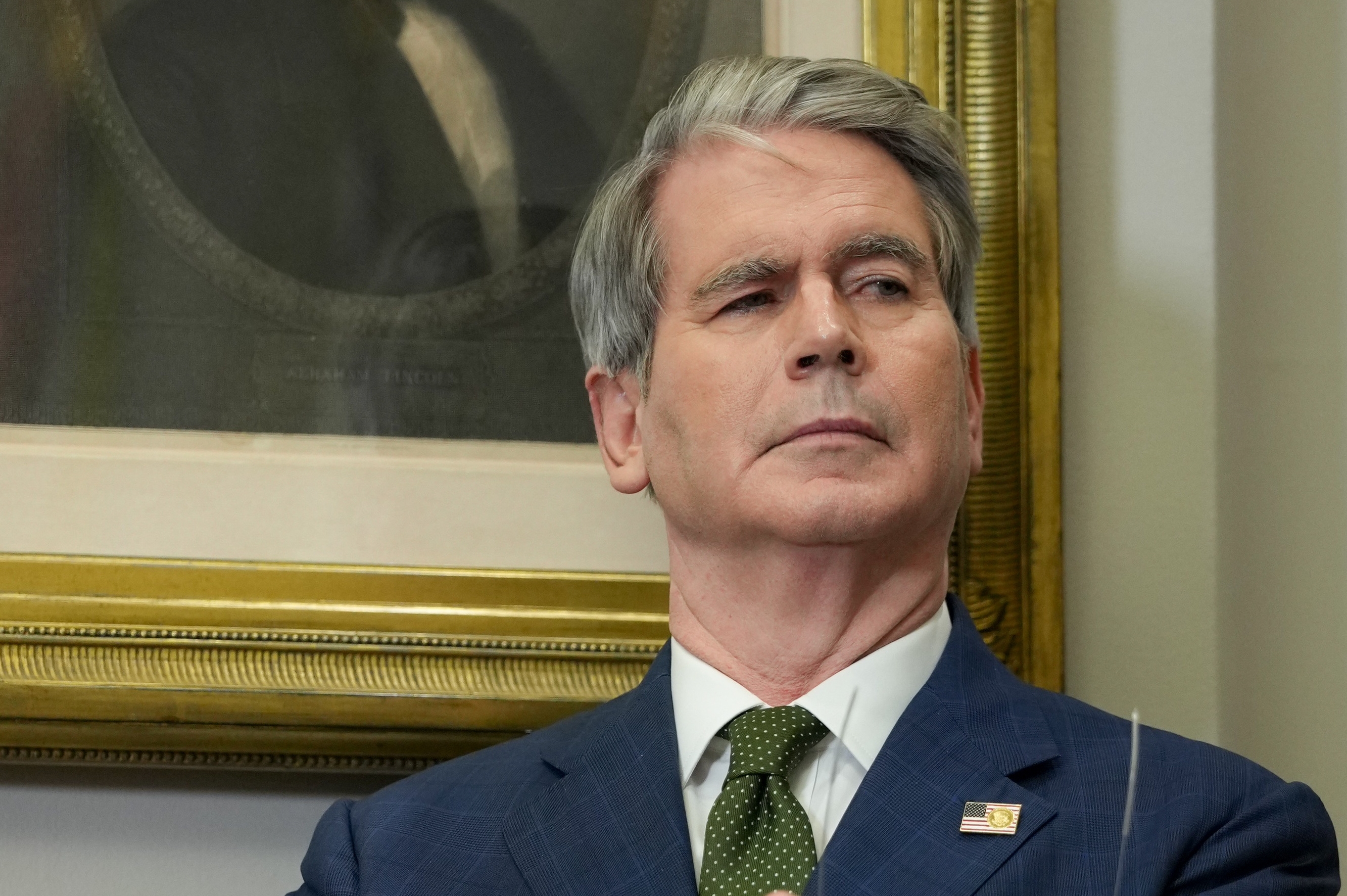 Washington (United States), 01/08/2025.- US treasury secretary, Scott Bessent, looks on during an executive order signing ceremony in the Roosevelt Room of the White House in Washington, DC, USA, 31 July 2025. The order will formally reestablish the Presidential Fitness Test, creating school-based programs that reward excellence in physical education. EFE/EPA/ERIC LEE / POOL