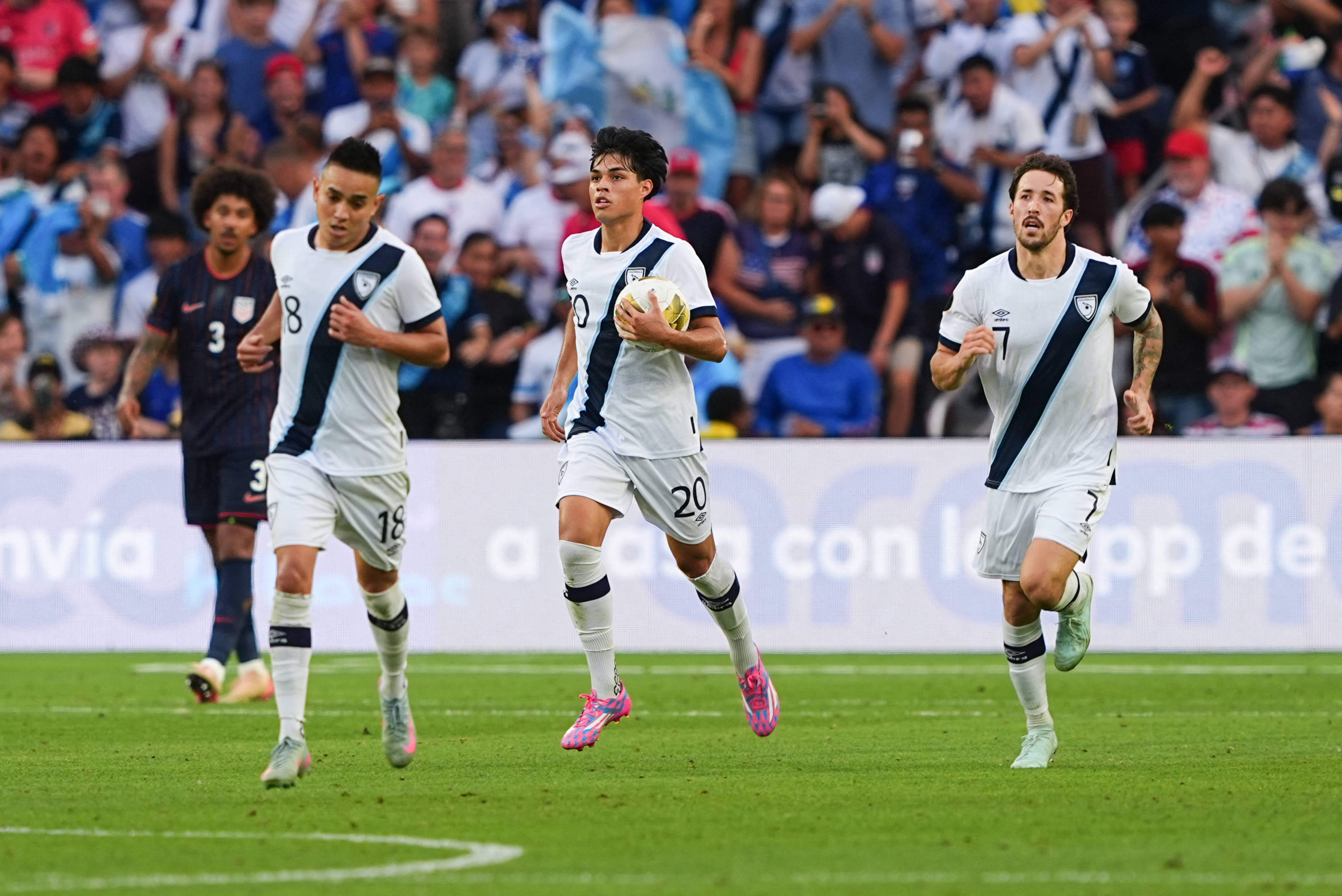 Olger Escobar es actualmente un de los jugadores más destacados de Guatemala.