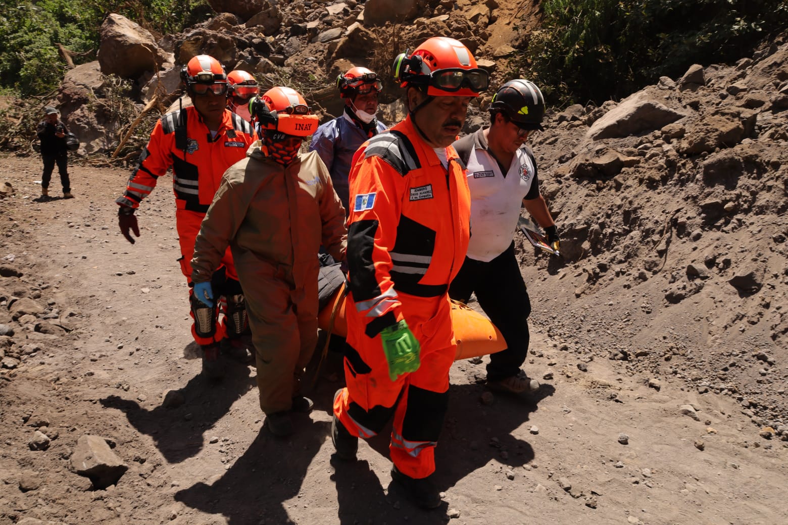 Bomberos Voluntarios (2)