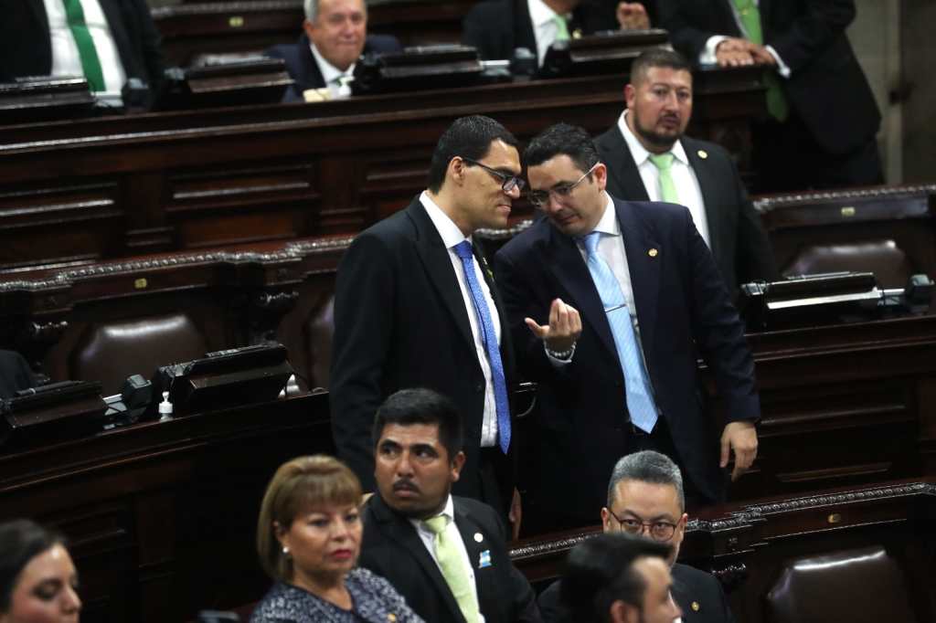 Samuel Perez y Jose Carlos Sanabria en el Congreso de Guatemala