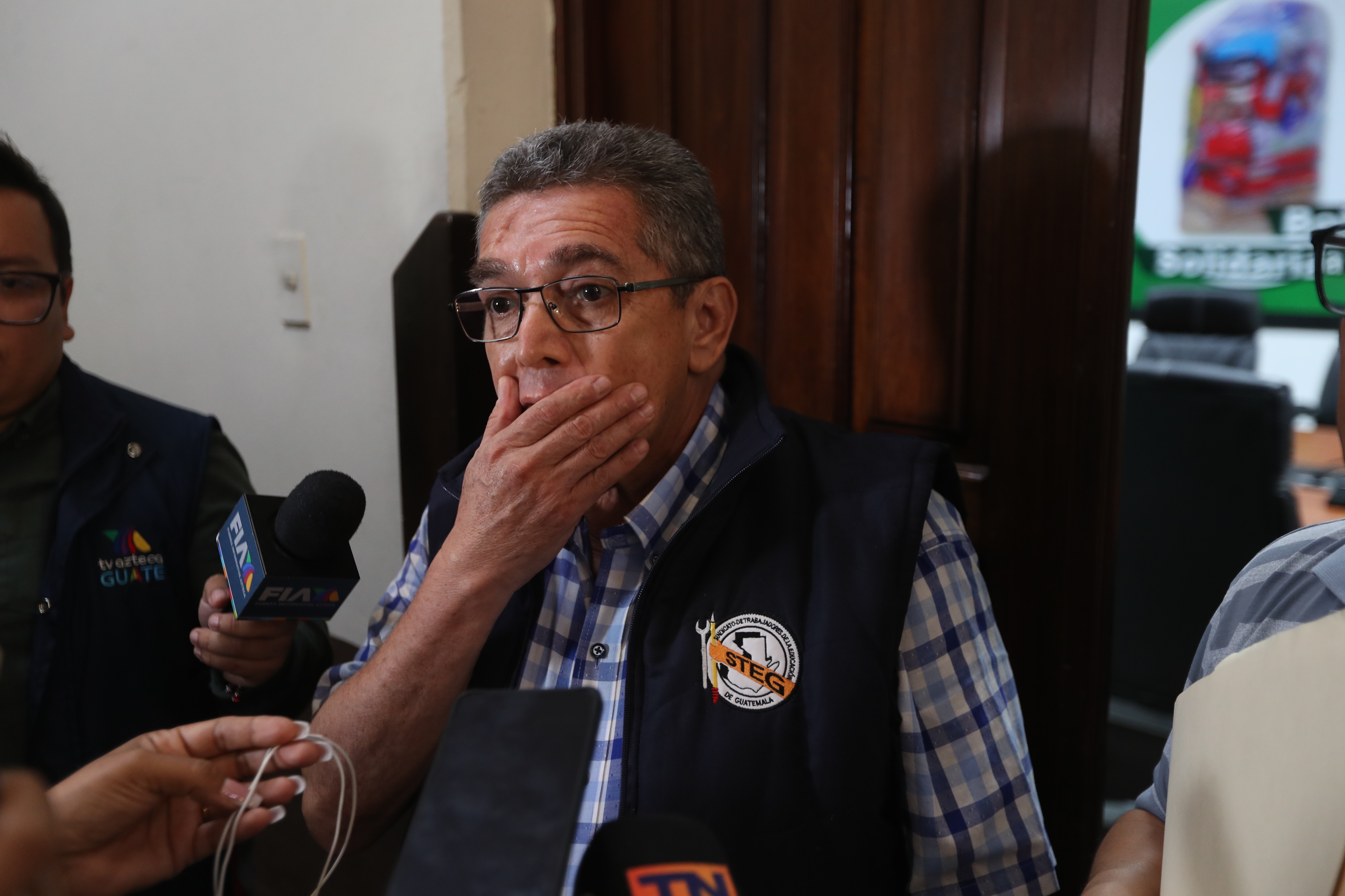 Joviel Acevedo, STEG en Citacin organizada por la bancada UNE queda suspendida tras la ausencia de autoridades del Ejecutivo, Acevedo en declaraciones dijo que estn dispuestos al dialogo.

Prensa Libre. Erick Avila 23/07/2025