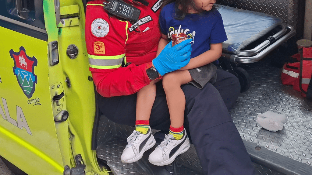 niño de tres años evaluado por paramedicos tras ataque armado en colonia villalobos 1 villa nueva

