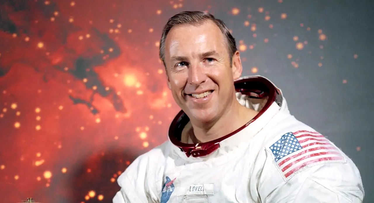 Foto de archivo de la NASA del comandante de la misión Apolo 13, Jim Lovell, quien falleció este 8 de agosto de 2025, a los 97 años. (Foto Prensa Libre: EFE) 