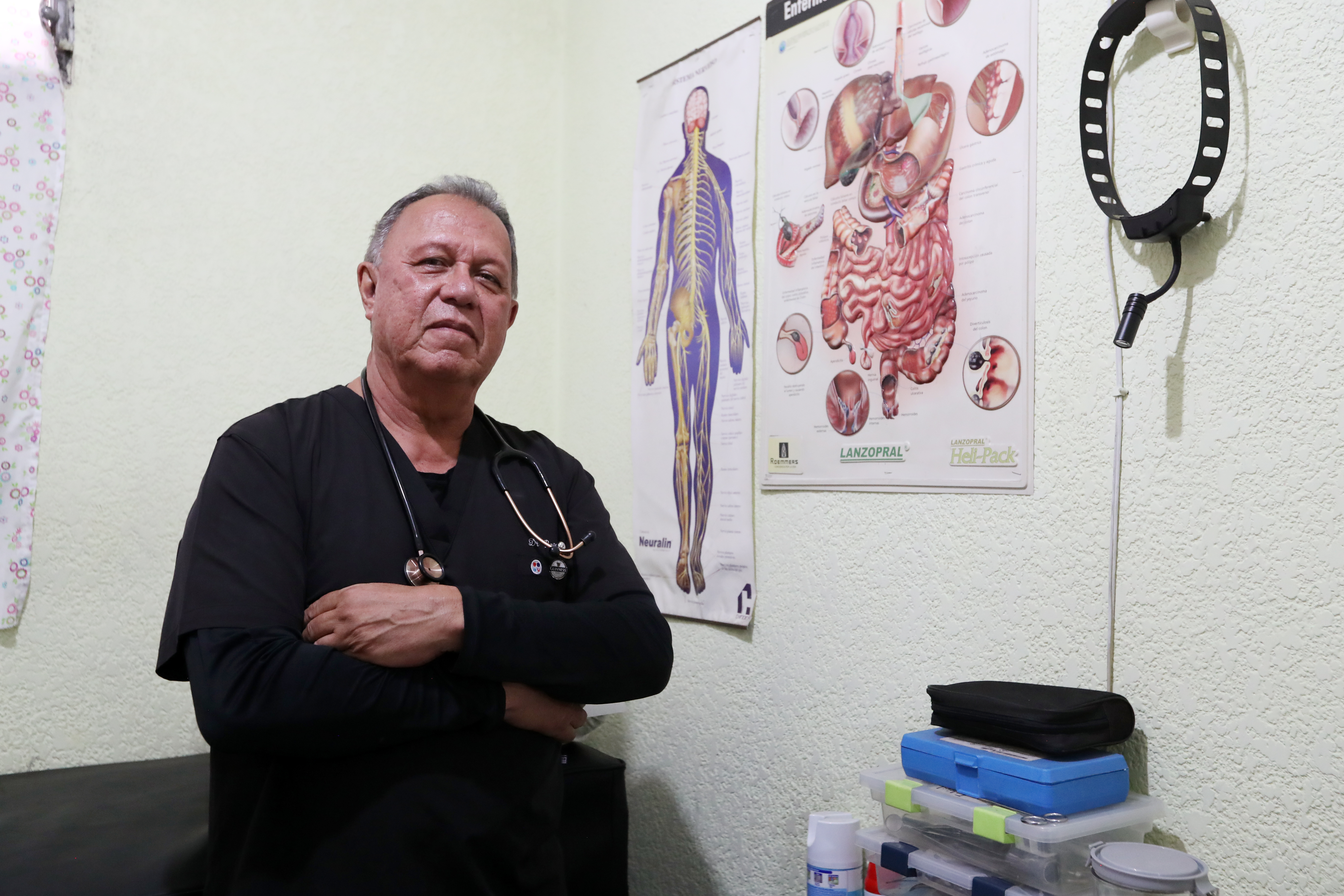 Gustavo Zamora, médico y cirujano que ha servido al país con su profesión durante varios años. (Foto Prensa Libre: María Reneé Barrientos Gaytan)