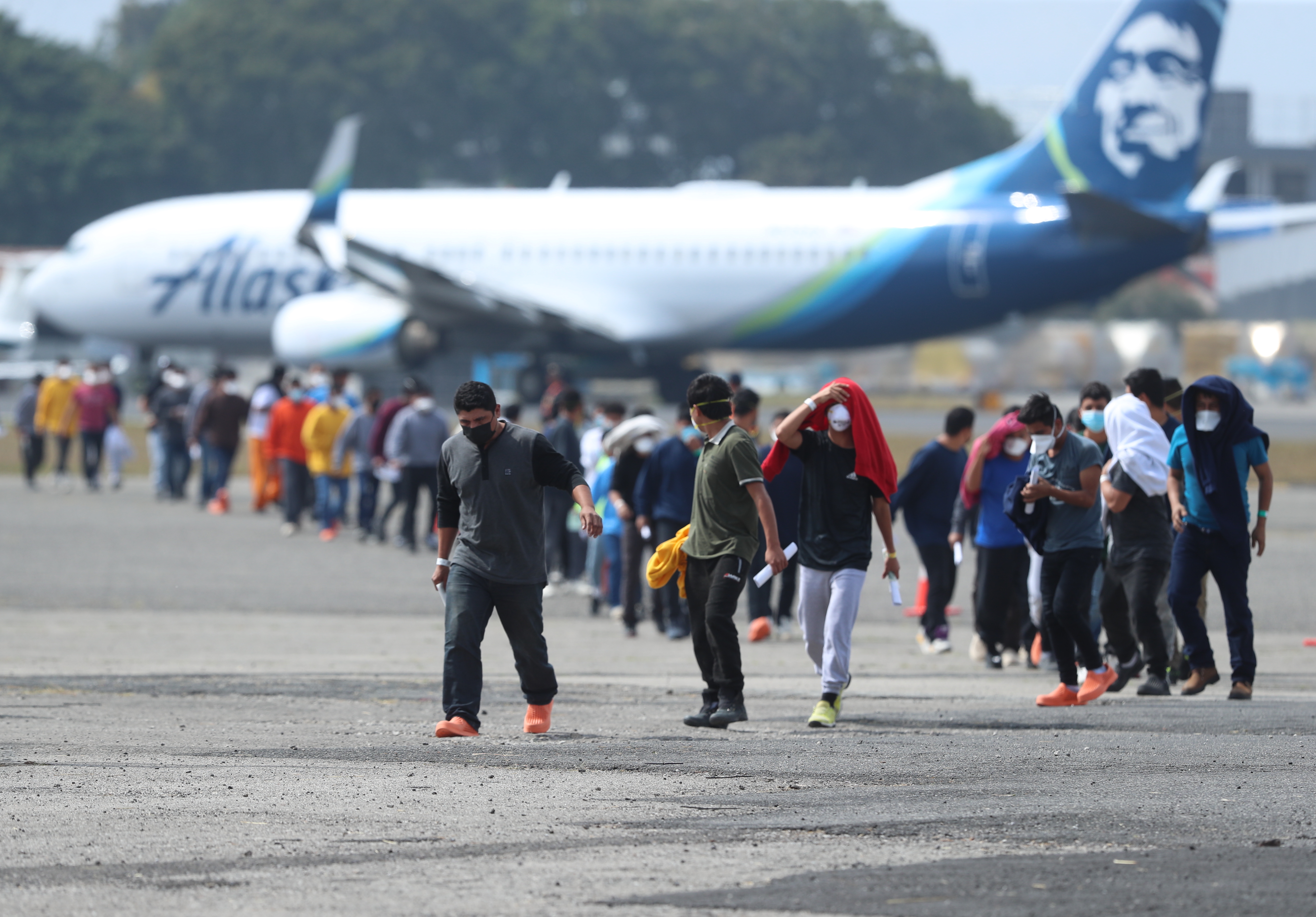 Los deportados llegan al país luego que muchos de ellos permanecieron en cárceles en territorio norteamericano.  Fotografa Esbin Garcia 