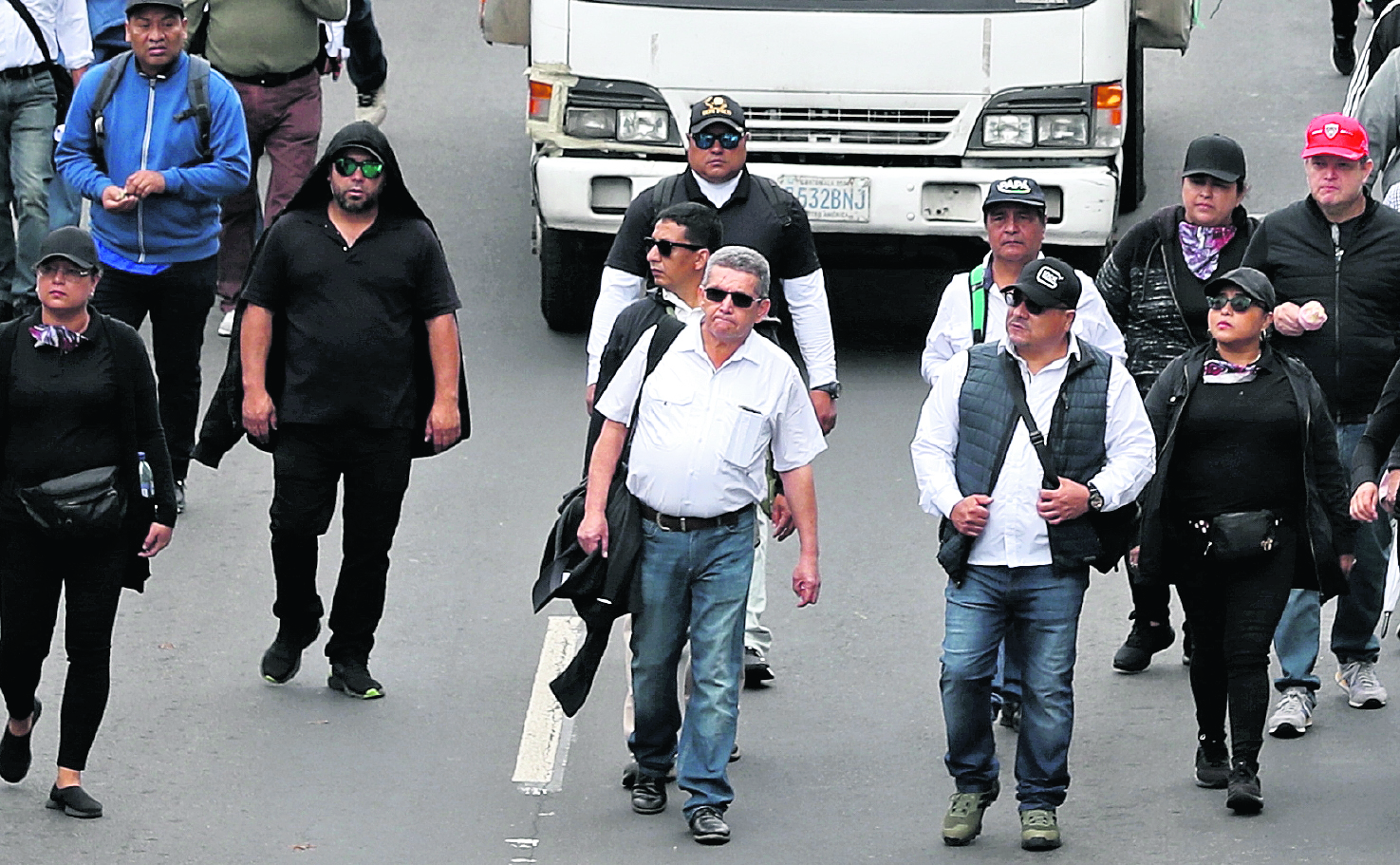 Los maestros del Sindicato de Trabajadores de la Educación de Guatemala (STEG) y su secretario, Joviel Acevedo, realizaron una marcha este jueves 21 de noviembre en la ciudad capital, para exigir la renegociación del pacto colectivo, propuesta que se encuentra bajo confidencialidad.Los sindicalistas se reunieron con la Junta Directiva del CongresoFotografía Esbin Garcia  21-11-24