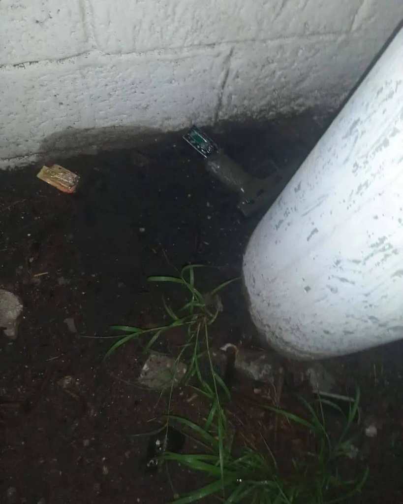 Arma de fuego localizada por la Policía Nacional Civil cerca del cuerpo de Norman Estuardo Orellana Ramírez en Guastatoya.