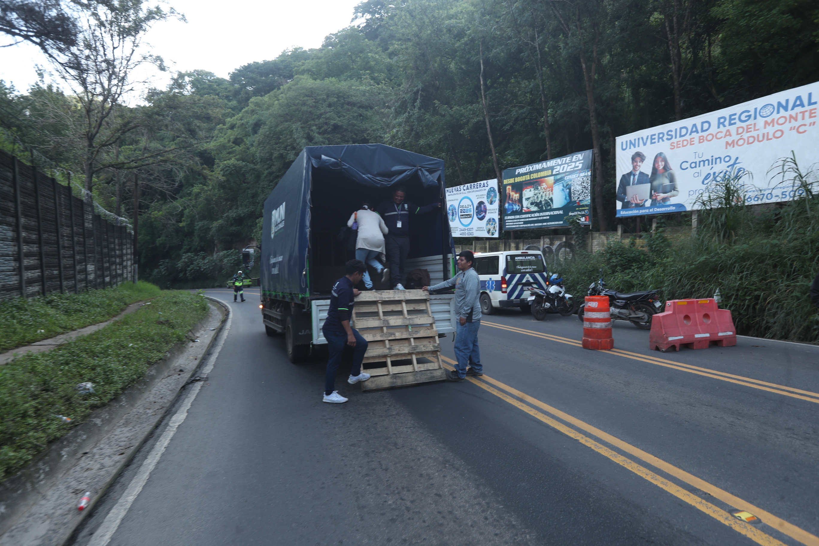DESLIZAMIENTO AVENIDA HINCAPIE'