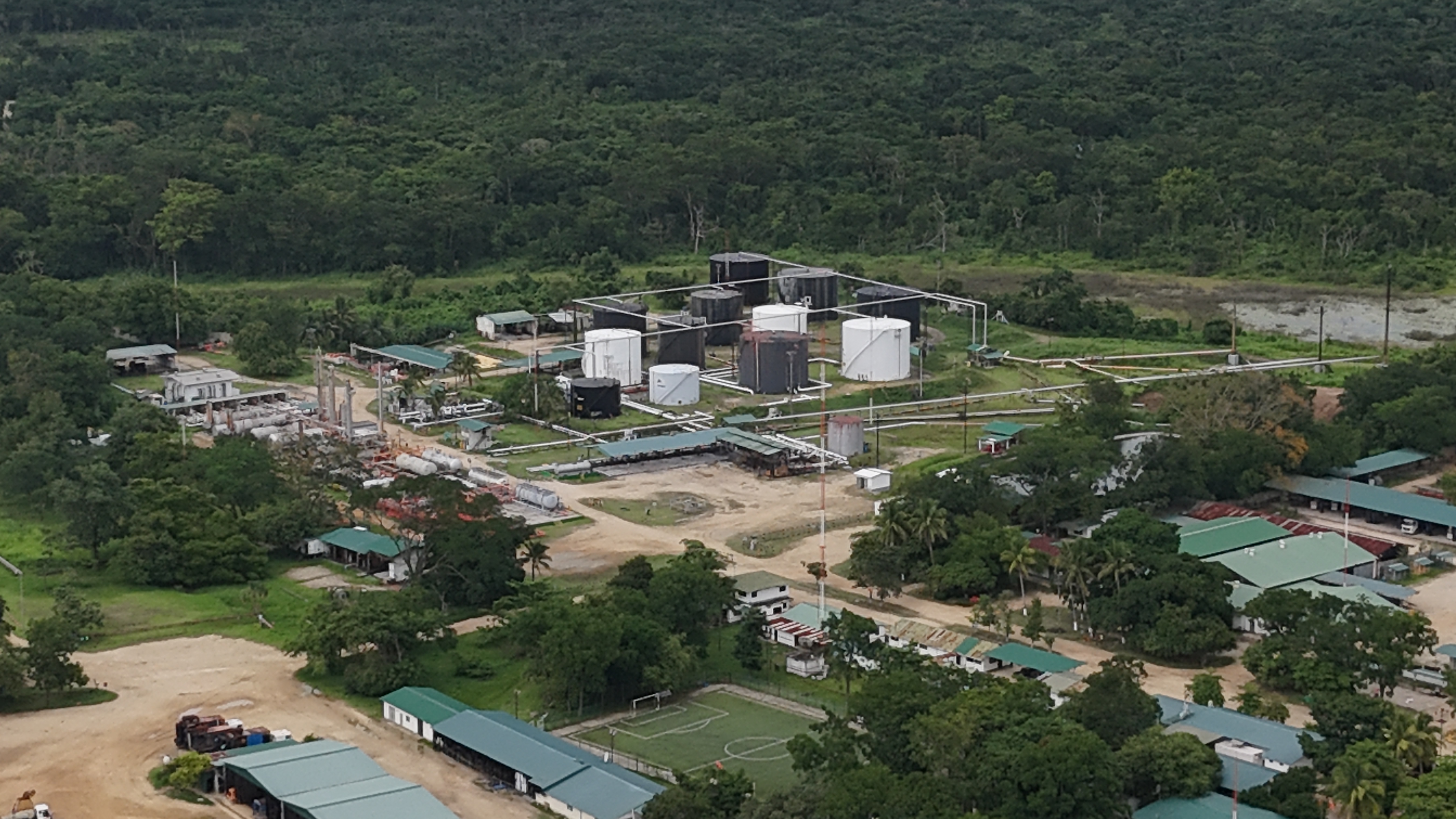 CAMPO PETROLERO XAN, vista aérea, ubicada en Petén