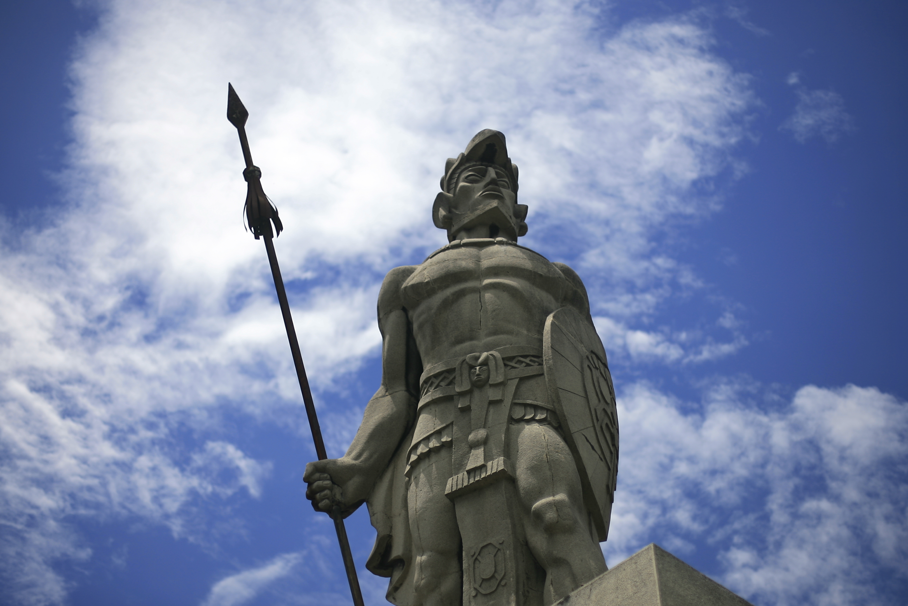 Tecún Umán fue líder K'iche', considerado héroe nacional al defender su tierra en el siglo XVI ante los conquistadores españoles, encabezados por Pedro de Alvarado. (Foto Prensa Libre: Hemeroteca PL)