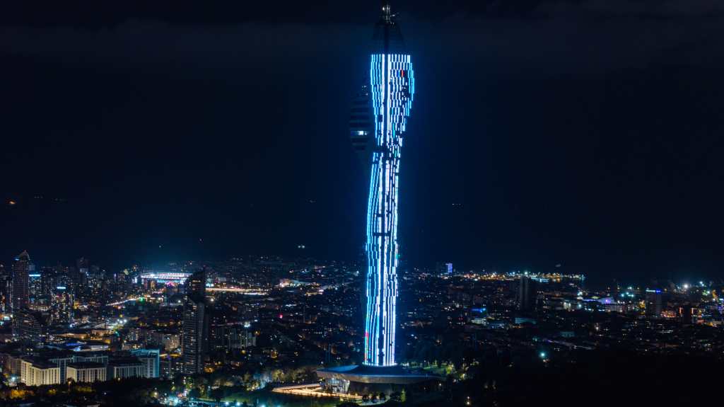 Homenaje en Turquía: la Torre de Çamlıca se ilumina por la independencia de Guatemala este 15 de septiembre