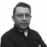 Periodista de Prensa Libre especializado en temas políticos y electorales. 
Con experiencia periodística de 20 años en medios escritos, televisivos y radiales.