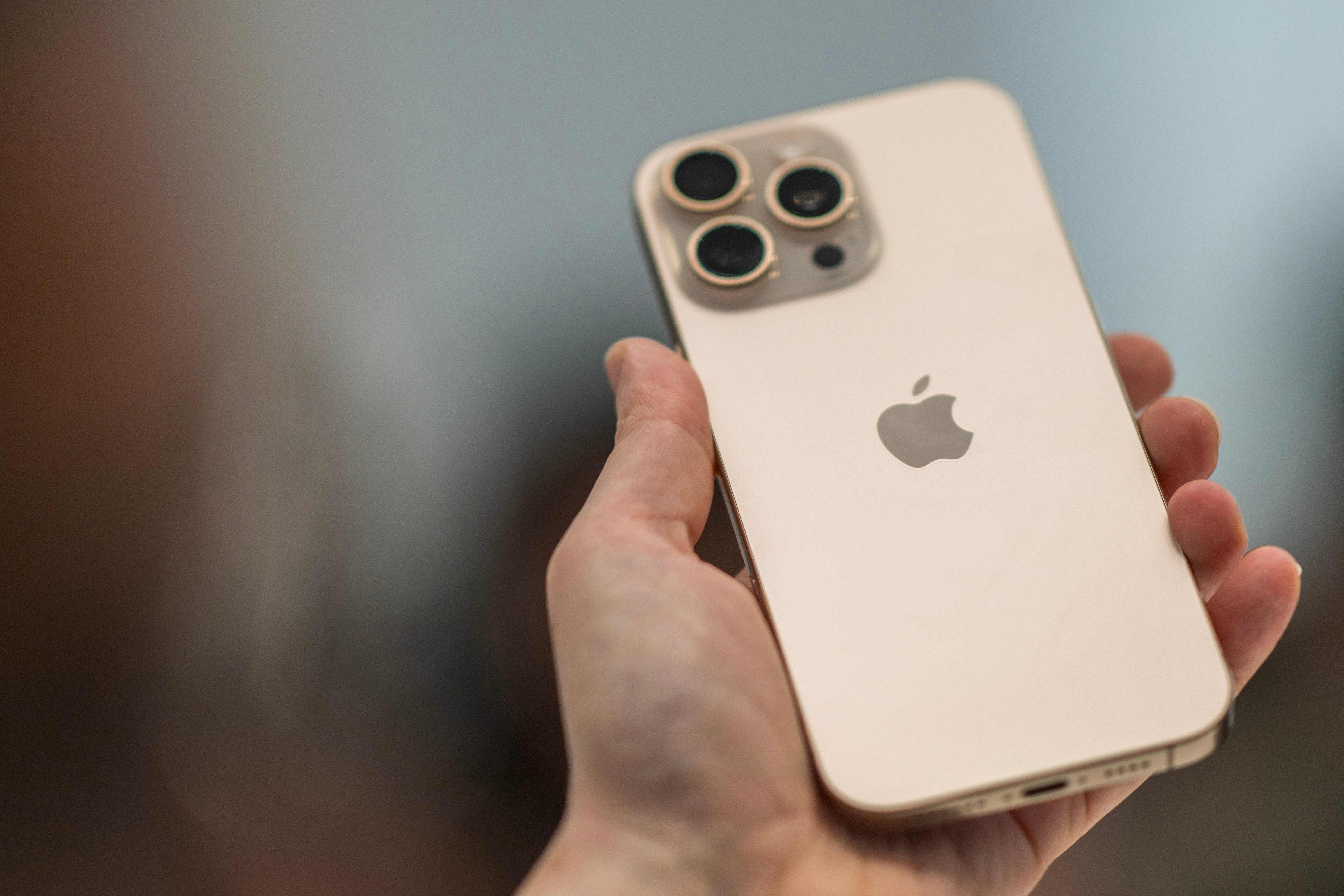 Apple iPhone California