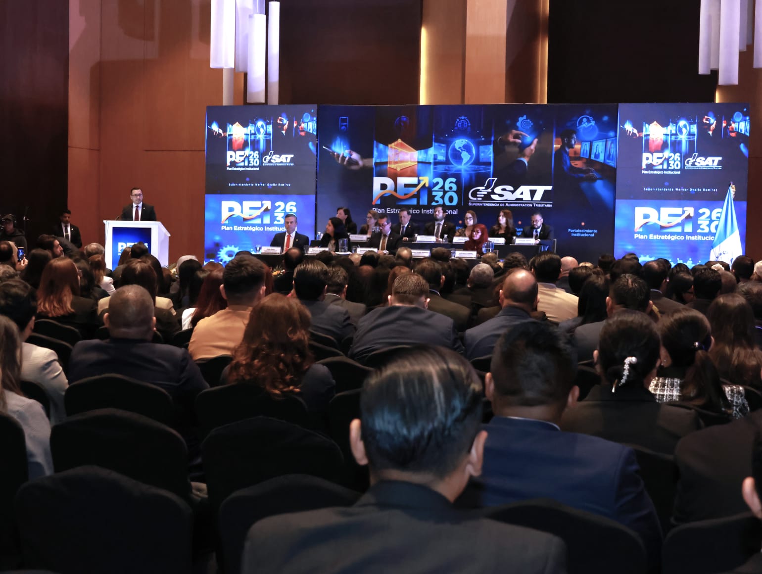 El Plan Estratégico Institucional (PEI) fue presentada a los contribuyentes por las autoridades de la SAT, con énfasis en el salto tecnológico y la simplificación, y abarcará el periodo 2026-2030. (Foto Prensa Libre: Cortesía SAT)