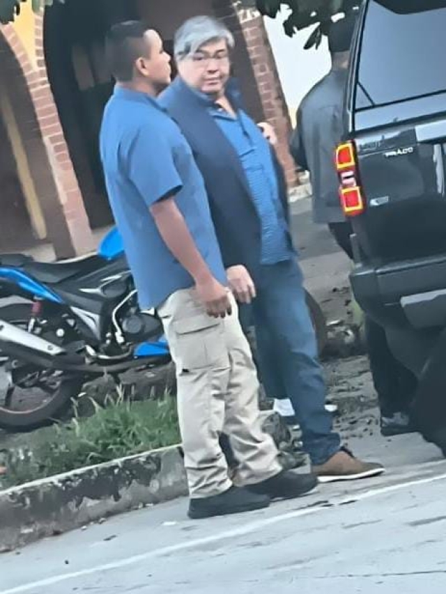 Exministro Francisco Jiménez sale de Guatemala