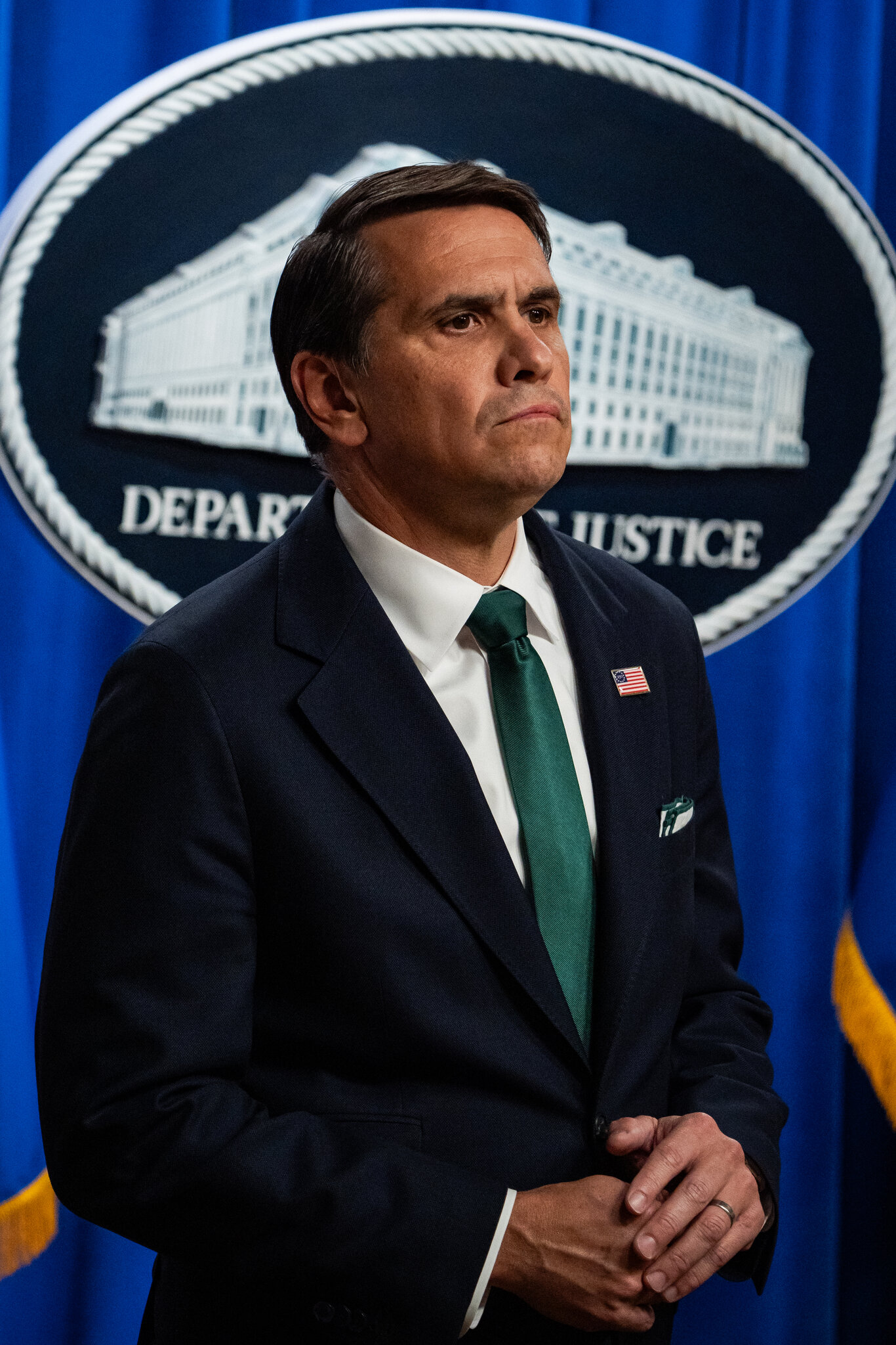 Todd Blanche, fiscal general en funciones, acusó al Colegio de Abogados de Washington D. C., que se ocupa de las denuncias de conducta indebida de abogados, de actuar como un "brazo descaradamente partidista de causas políticas de izquierda". Salwan Georges para The New York Times
