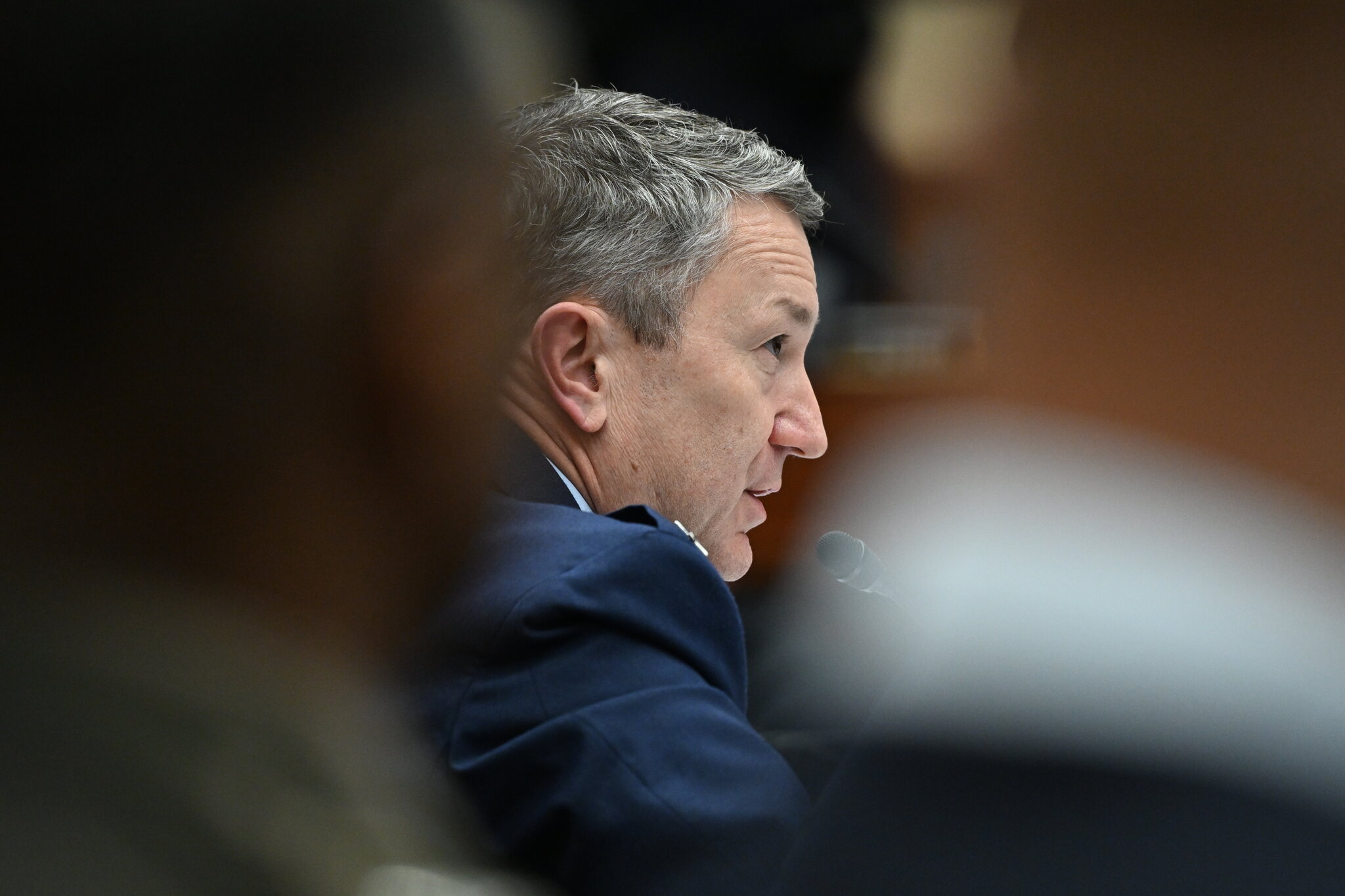 En público, el general Dan Caine ha evitado discutir con los legisladores la estrategia militar más amplia de Estados Unidos. Kenny Holston/The New York Times