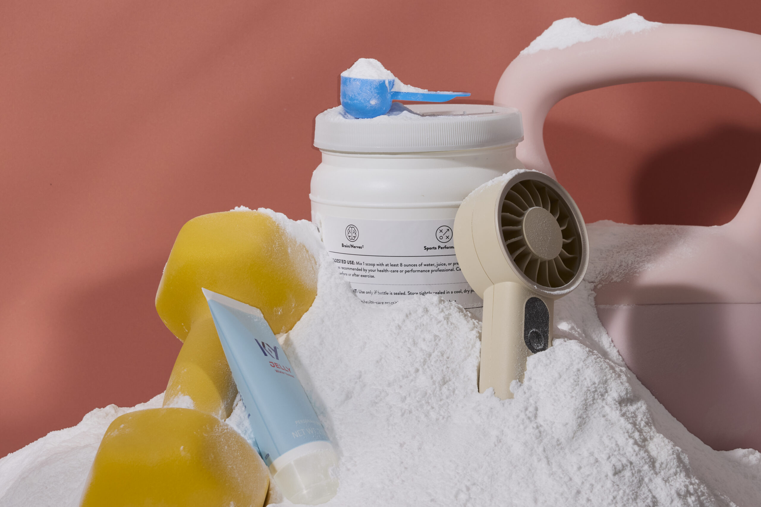 Influencers are promoting the supplement creatine, long popular among athletes and body builders, for help with midlife muscle loss and memory decline that can come with the menopausal transition. (Bobbi Lin/The New York Times)