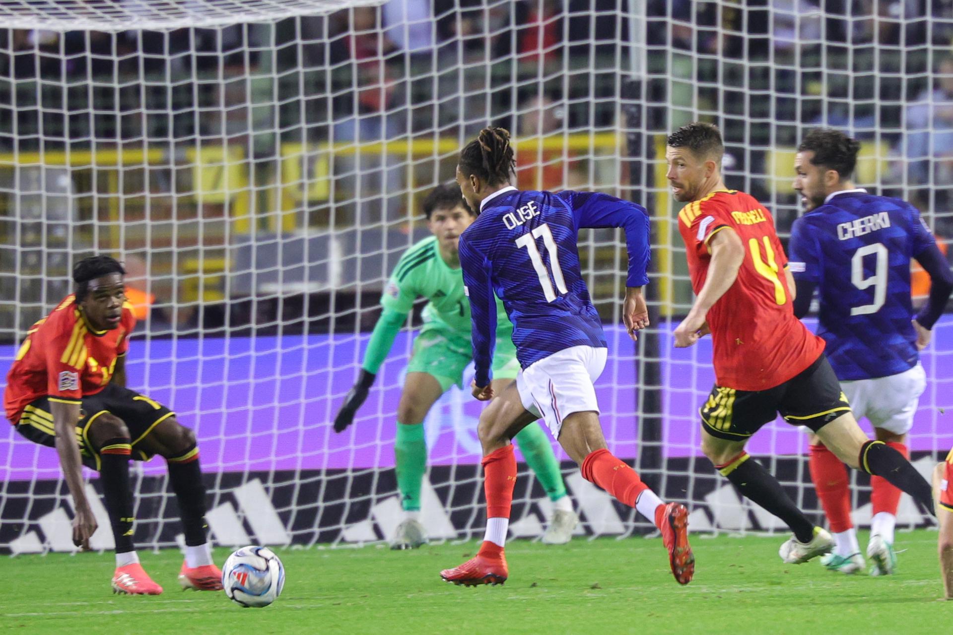 Michael Olise logra el gol de la victoria durante el segundo partido de la UEFA Nations League que han jugado Bélgica y Francia en Bruselas.EFE/EPA/OLIVIER MATTHYS
