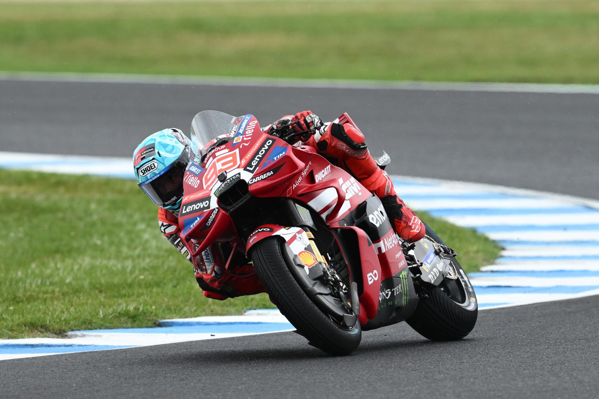 El piloto español Marc Márquez, del equipo Ducati Lenovo, compite durante la clasificación de MotoGP del Gran Premio de Australia de Motociclismo de 2026 en el Circuito del Gran Premio de Phillip Island en Phillip Island, Victoria (Australia). EFE/JOEL CARRETT/PROHIBIDO SU USO EN AUSTRALIA Y NUEVA ZELANDA/SOLO USO EDITORIAL