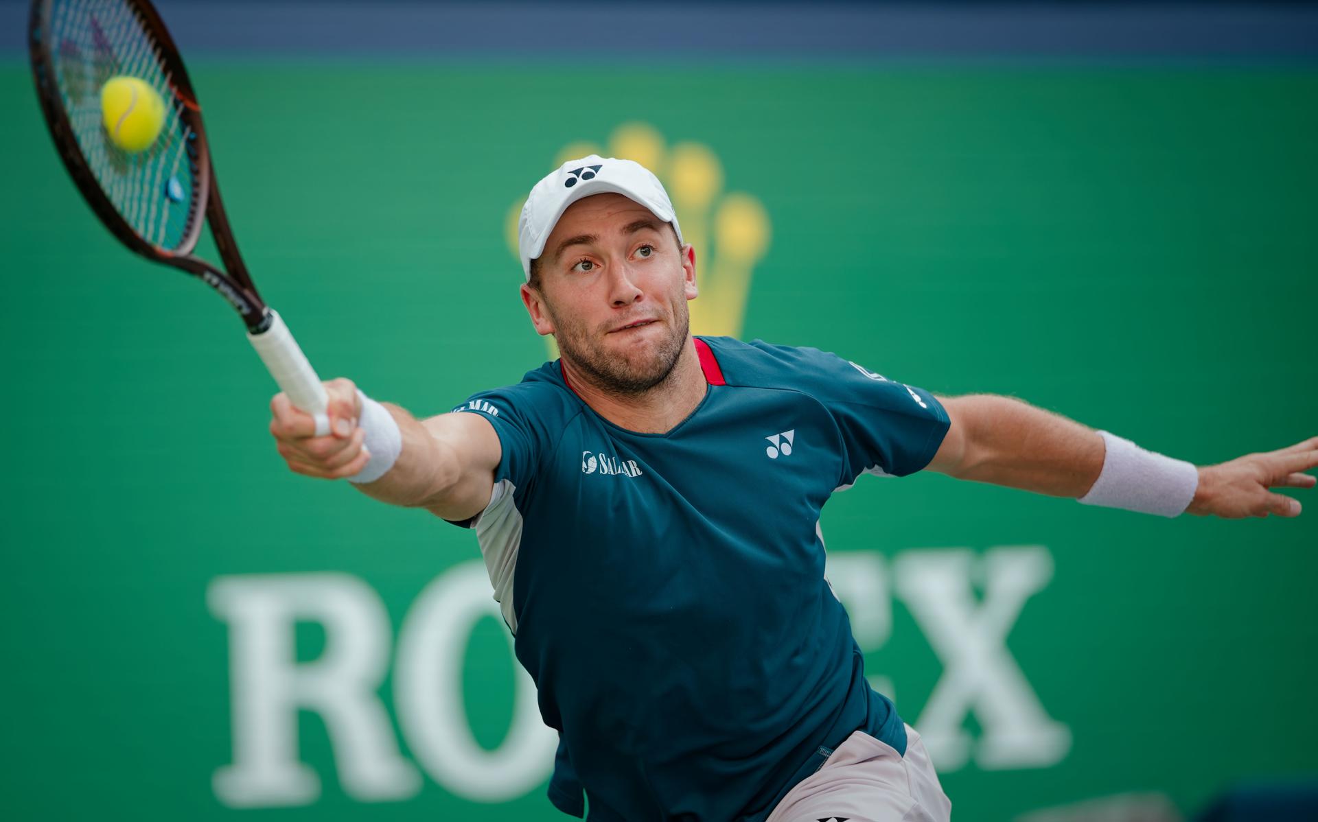 SHANGHAI (China), 14/10/2026.- El noruego Casper Ruud, durante su partido de individuales masculinos contra el canadiense Felix Auger-Aliassime en el torneo de tenis Masters de Shanghái, en Shanghái (China), el 14 de octubre de 2026.
EFE/EPA/ALEX PLAVEVSKI